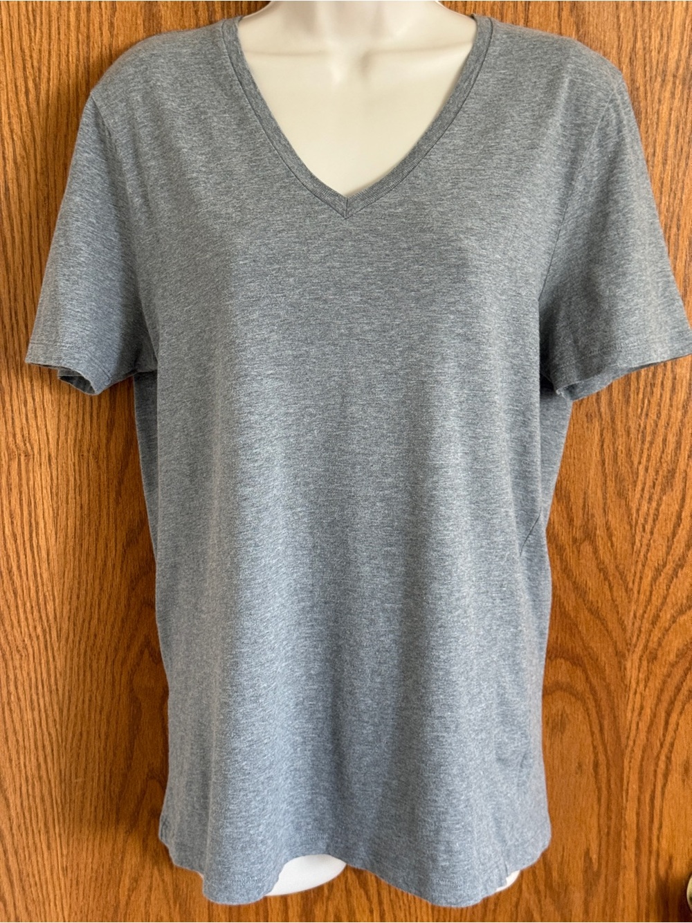 Gucci Gray V-Neck T-Shirt Short Sleeves Women’s Size Med - Writing On Back